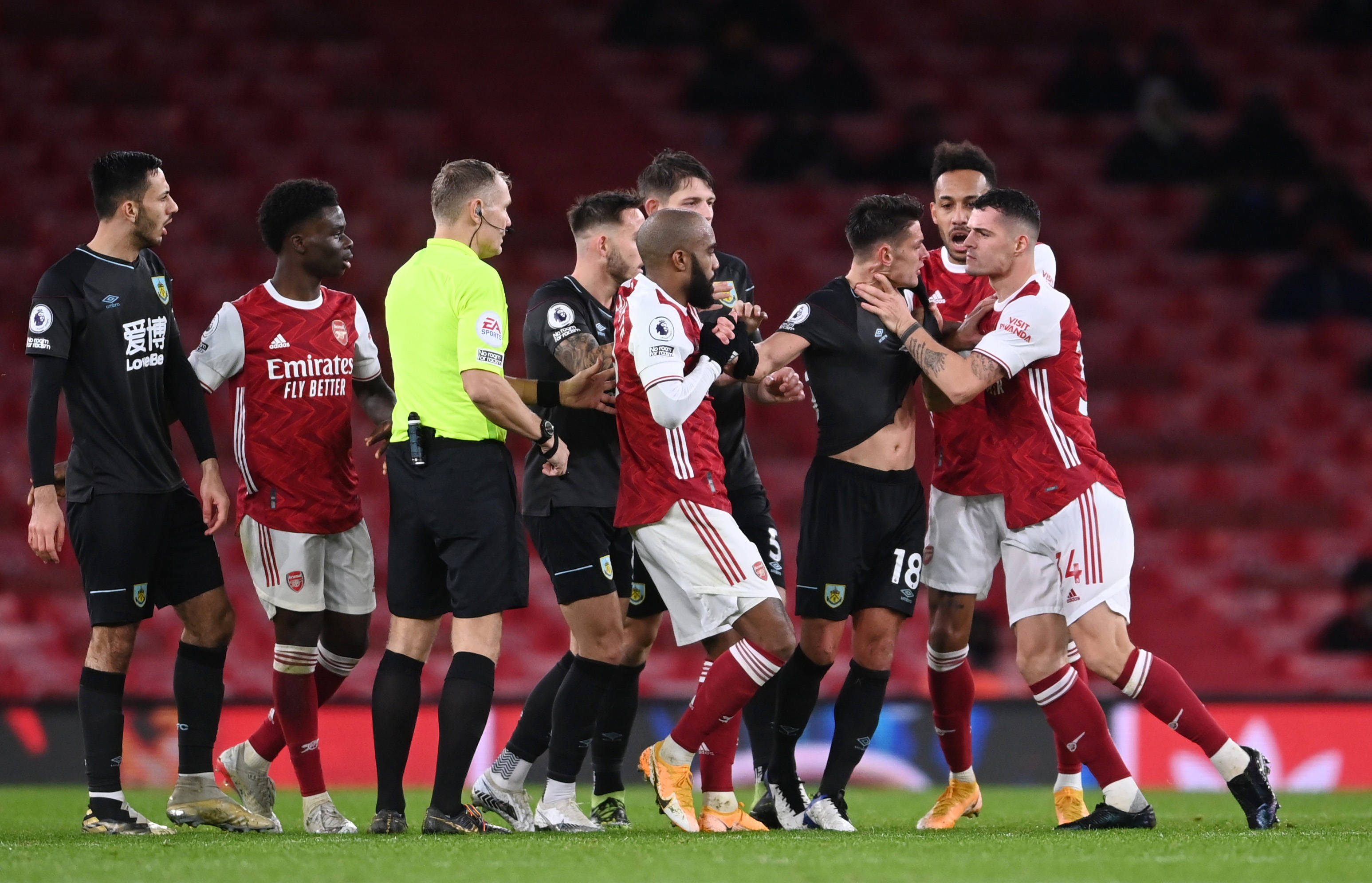 深思熟虑的 深思熟虑的